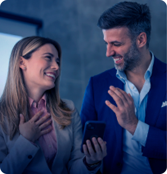 Ele ganha R$ 100 e você que indicou, ganha R$200!